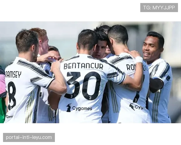 意甲“开放训练日”活动吸引超过十万名球迷到场参与